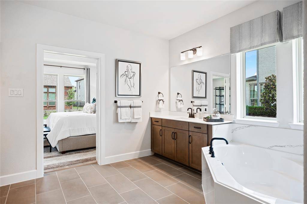 404 Heritage Hill Drive, Forney, TX 75126