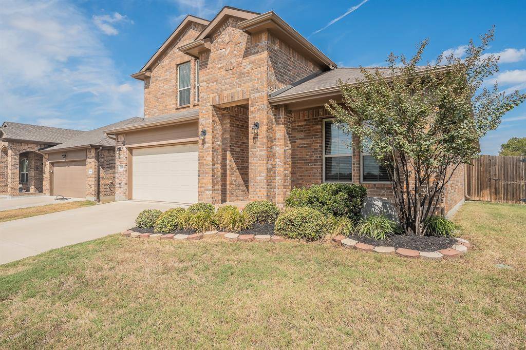 300 Oakbluff Drive, Denton, TX 76210