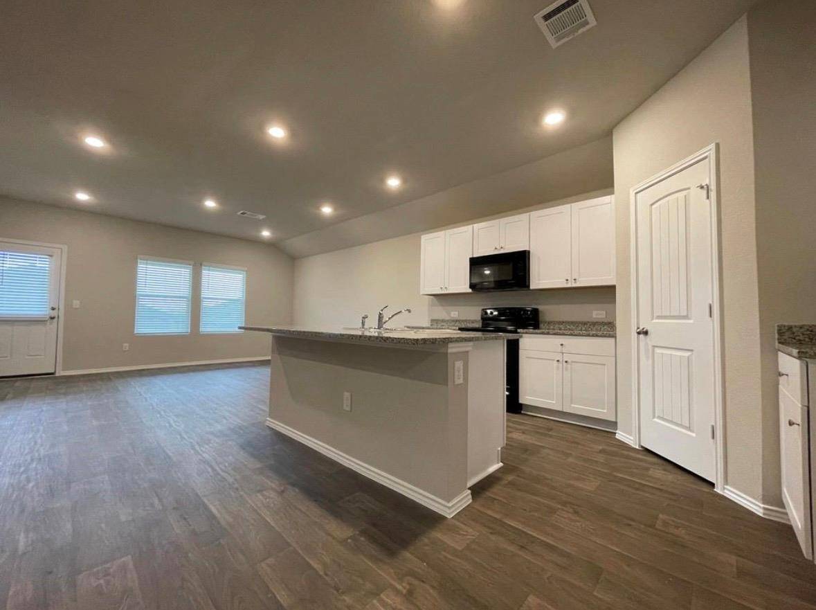 5805 Xene DR, Austin, TX 78724