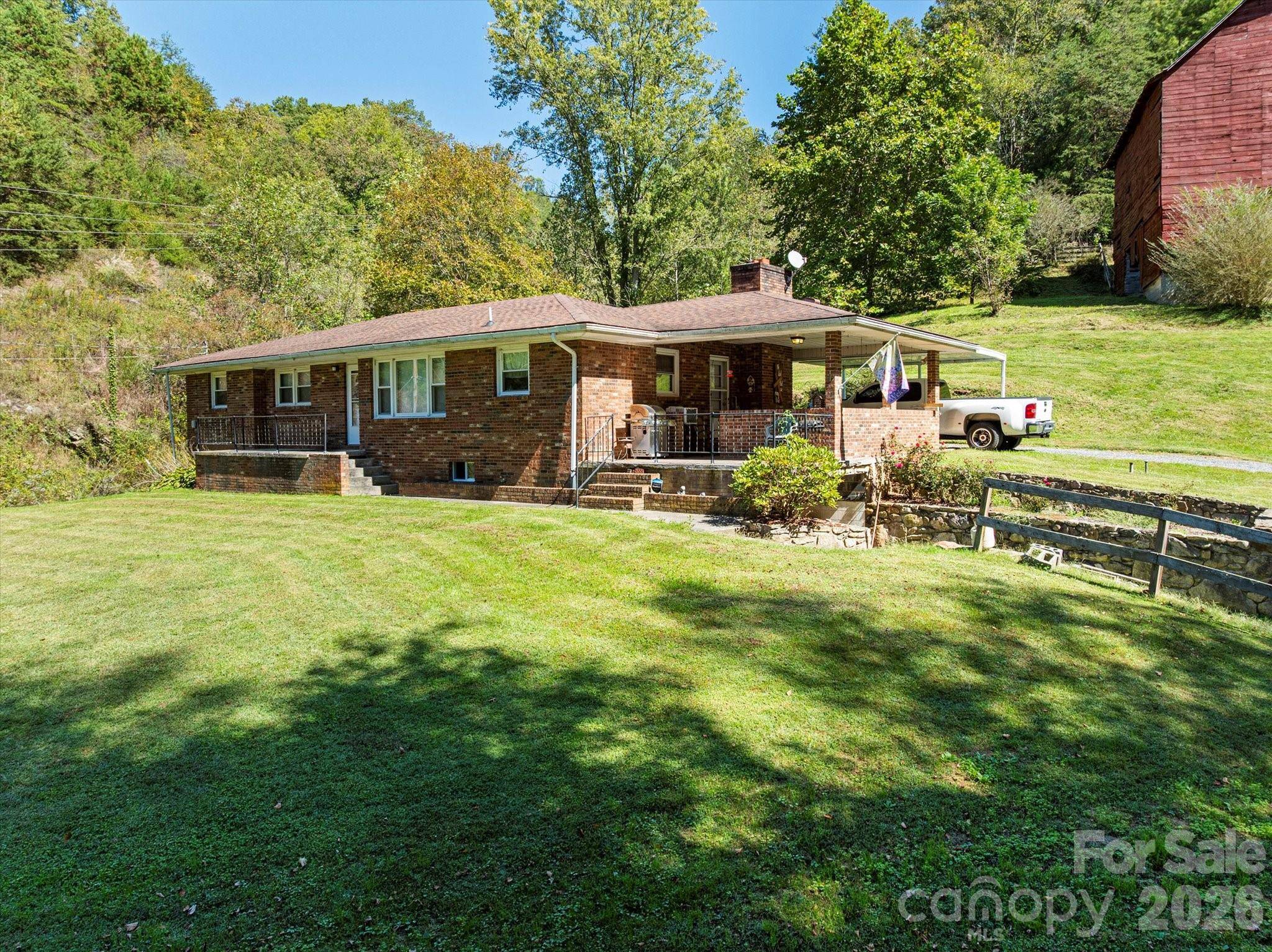 1623 Ammons Branch RD, Marshall, NC 28753
