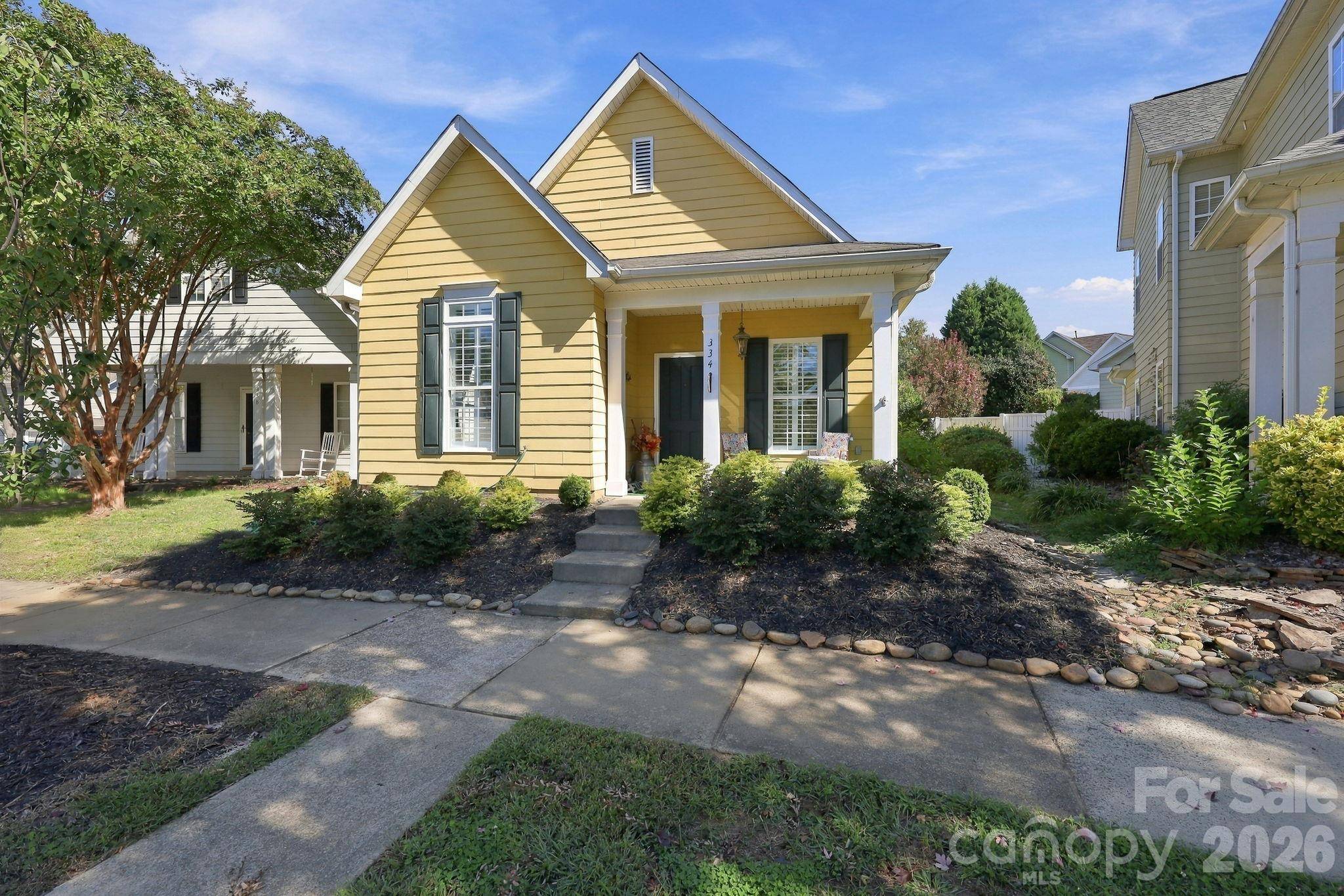 334 Center DR, Davidson, NC 28036