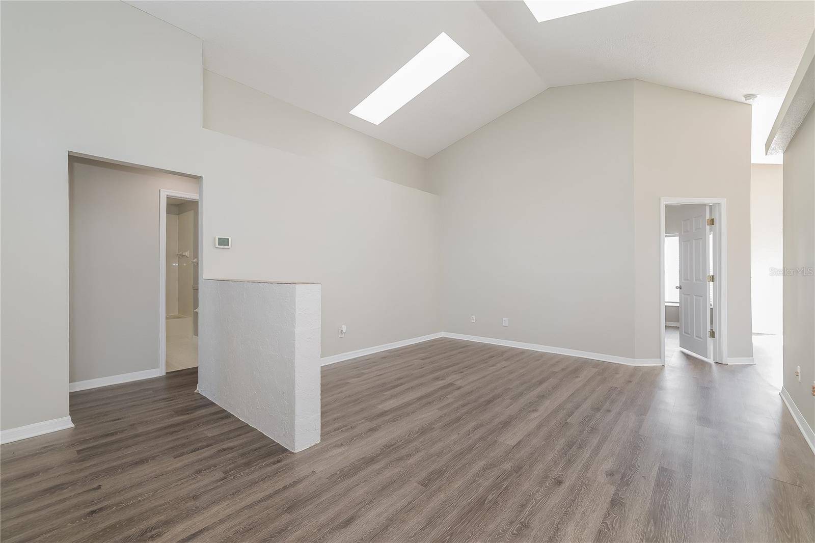 2222 MAJESTIC EAGLE CIR, Clermont, FL 34714