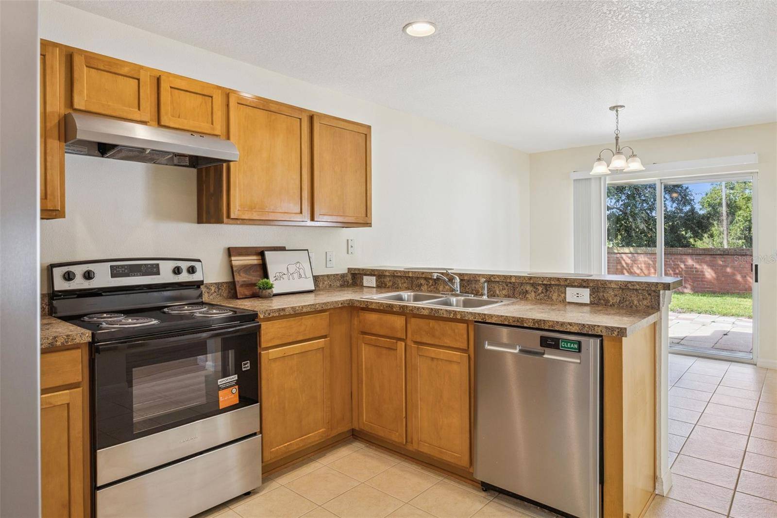 2020 PORTCASTLE CIR, Winter Garden, FL 34787