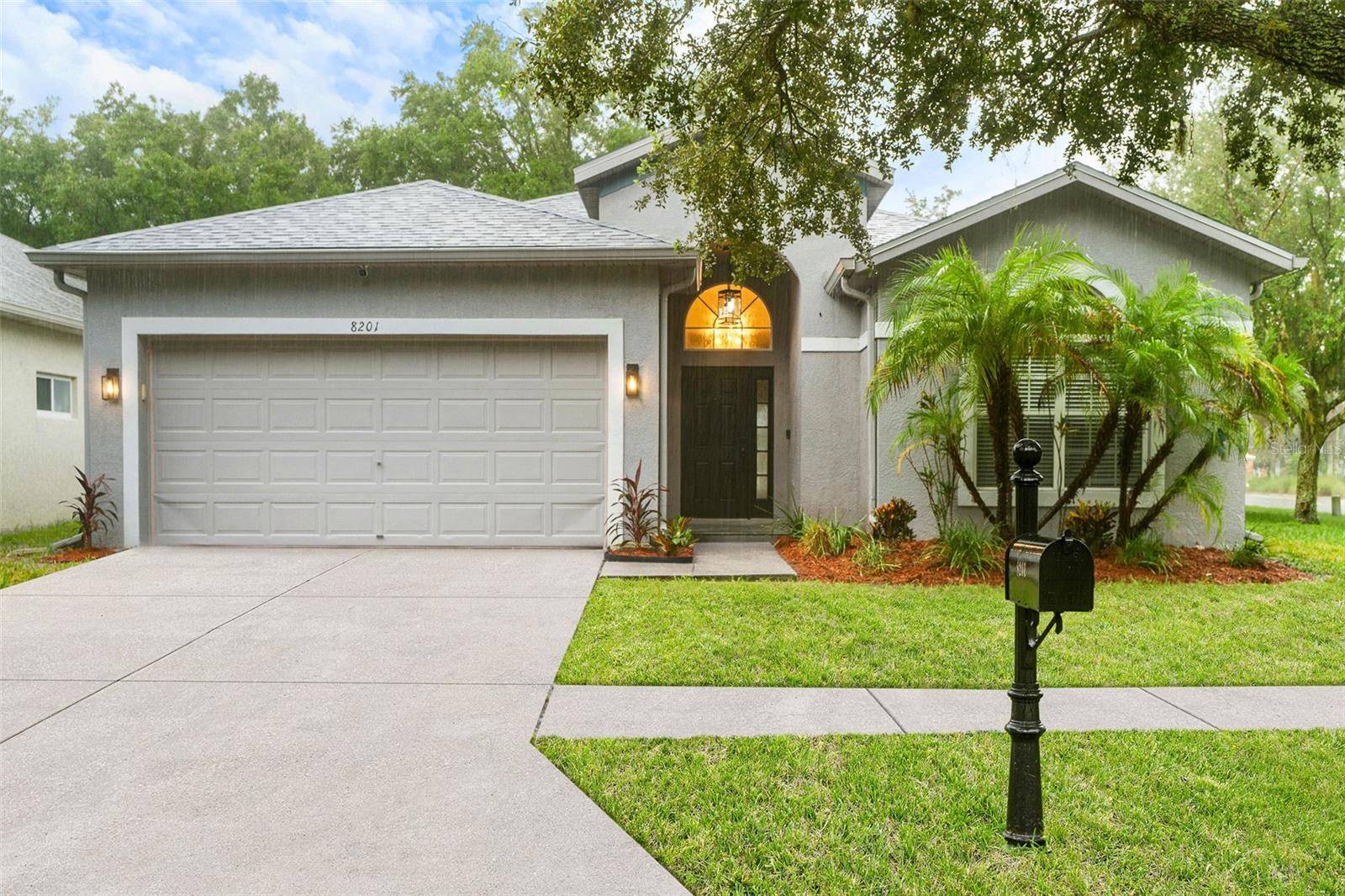 8201 CYPRESS BREEZE WAY, Tampa, FL 33647