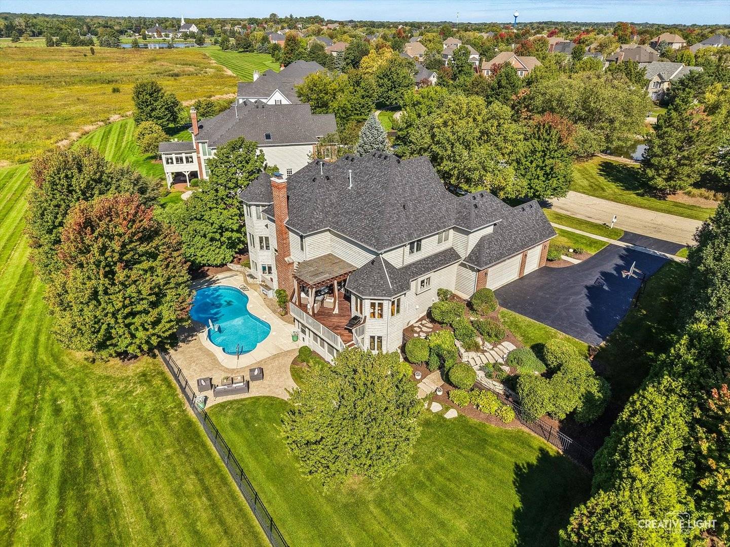 3N667 Herman Melville LN, St. Charles, IL 60175
