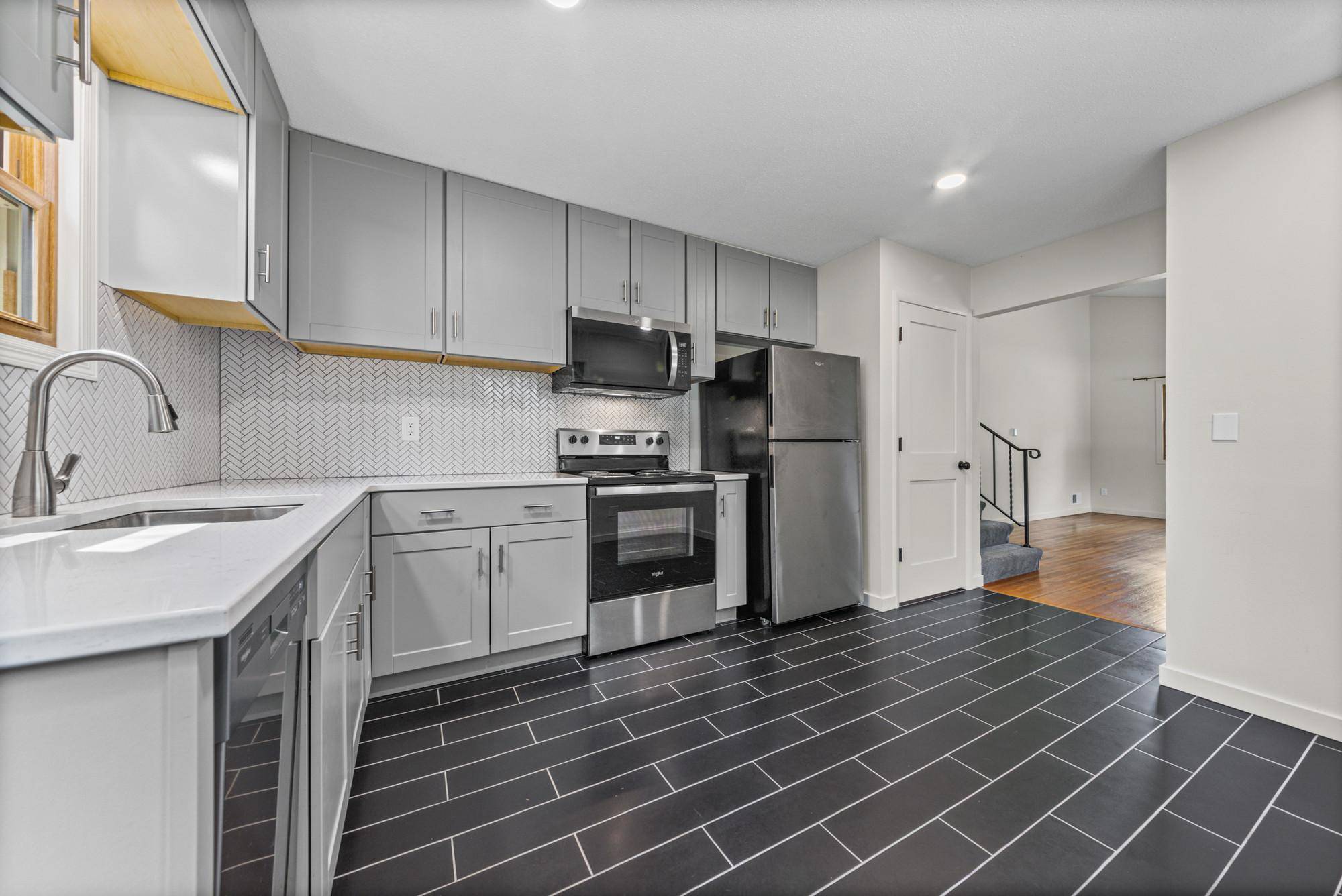 325 Quantico LN N, Plymouth, MN 55447