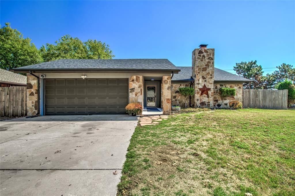10008 Albert LN, Yukon, OK 73099