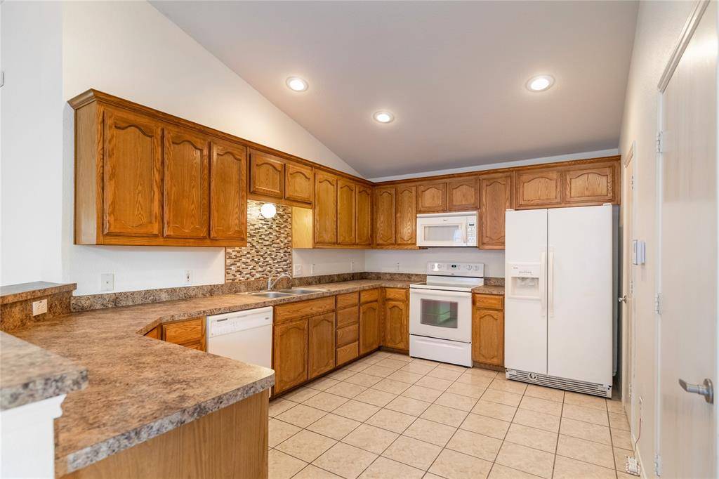6037 Melanie Drive, Fort Worth, TX 76131