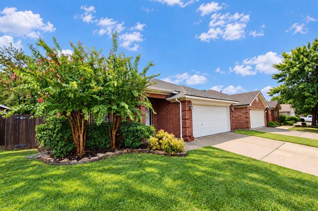 6917 Coldwater Canyon Road, Fort Worth, TX 76132