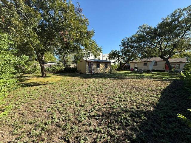 1106 Justin LN, Austin, TX 78757