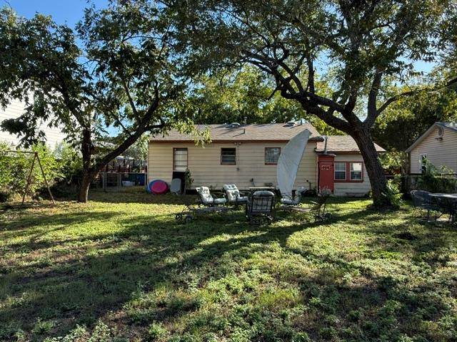 1106 Justin LN, Austin, TX 78757