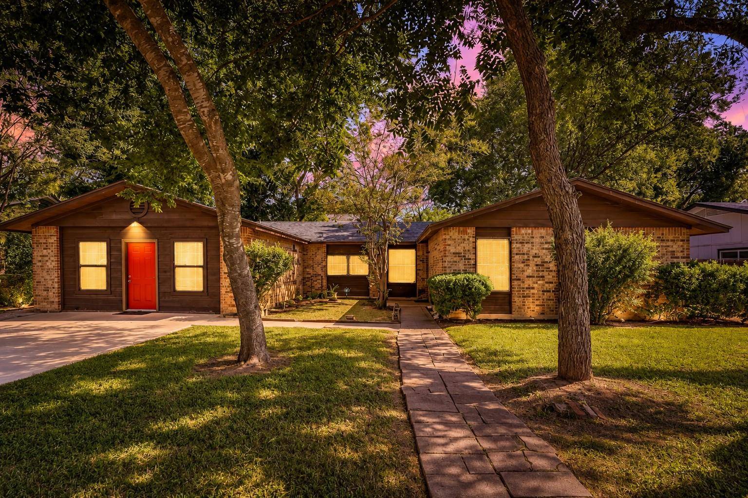 5800 Coolbrook DR, Austin, TX 78724