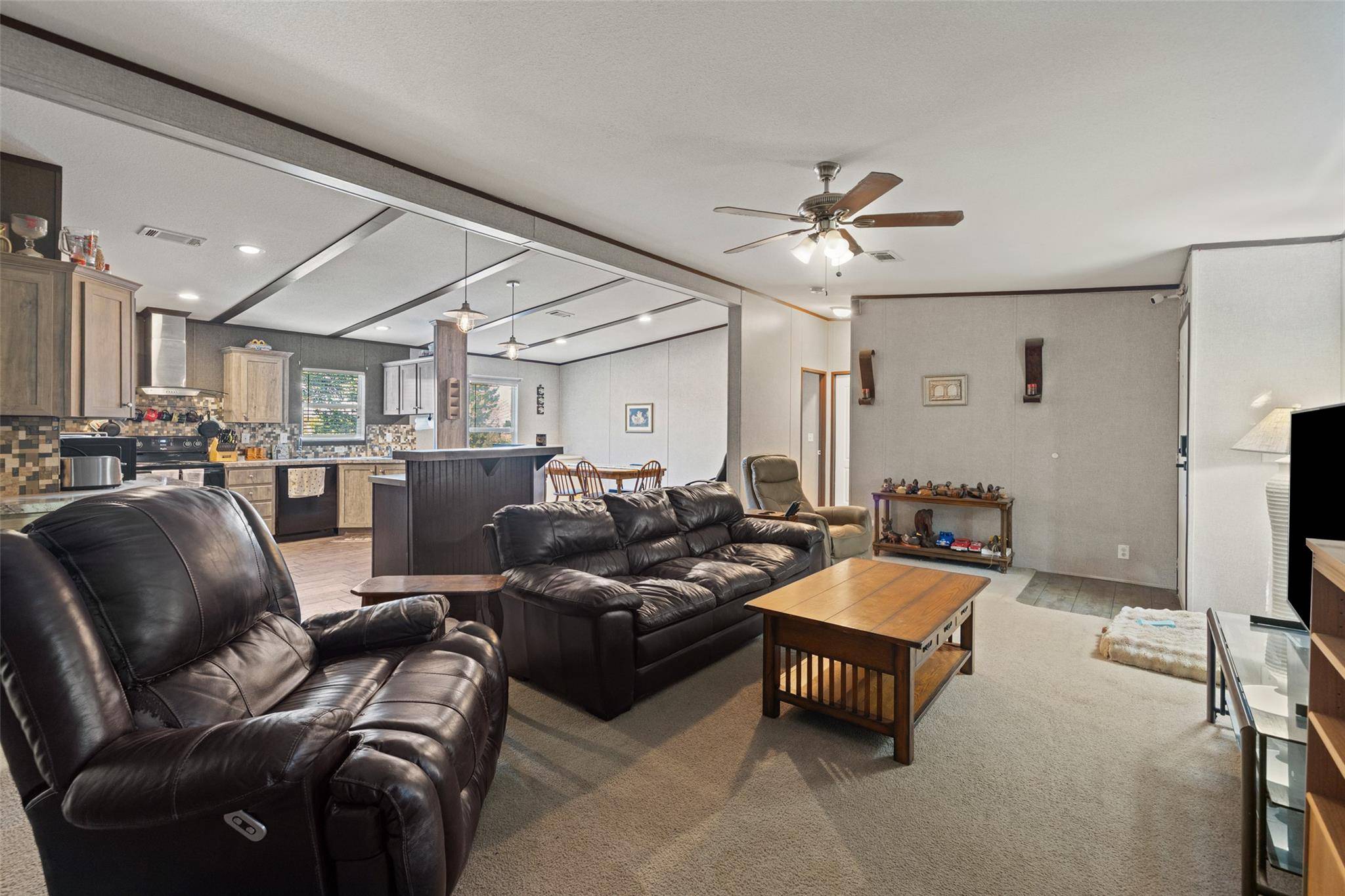 151 Brianna CIR, Johnson City, TX 78636