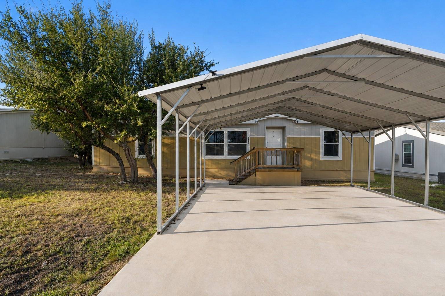 151 Brianna CIR, Johnson City, TX 78636