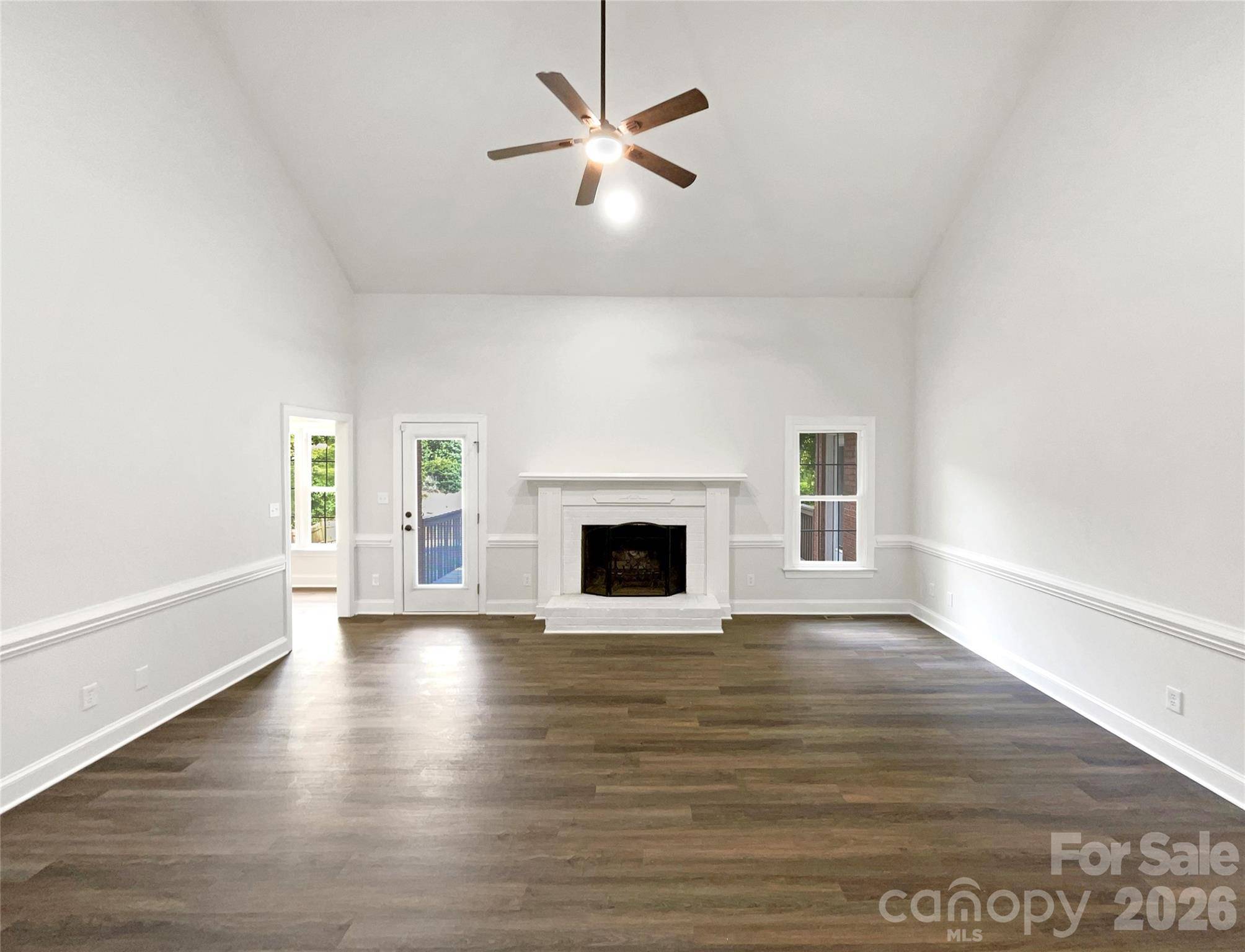 8117 Shannon Woods LN, Matthews, NC 28104