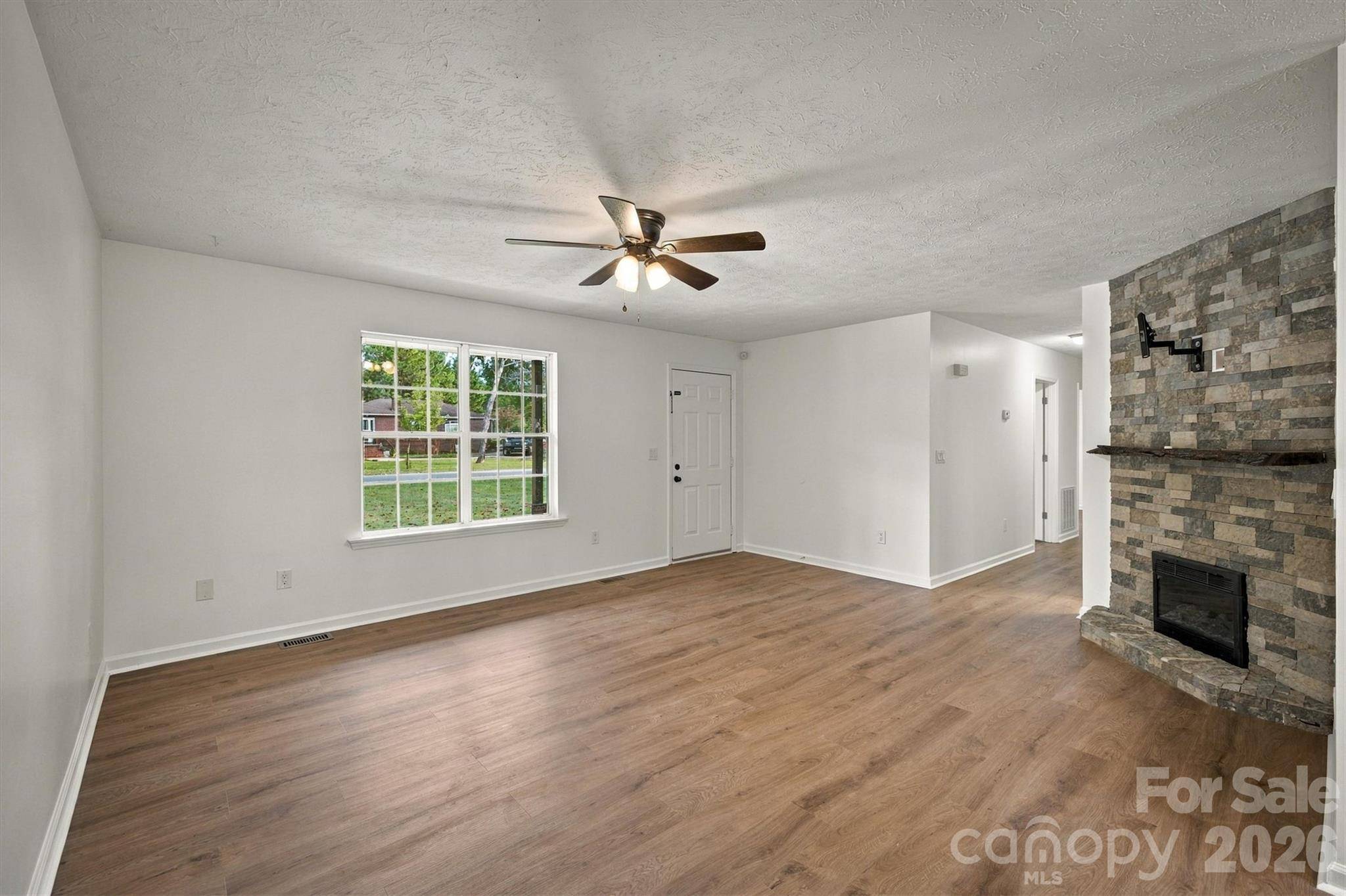 37 Laurel ST, Granite Falls, NC 28630