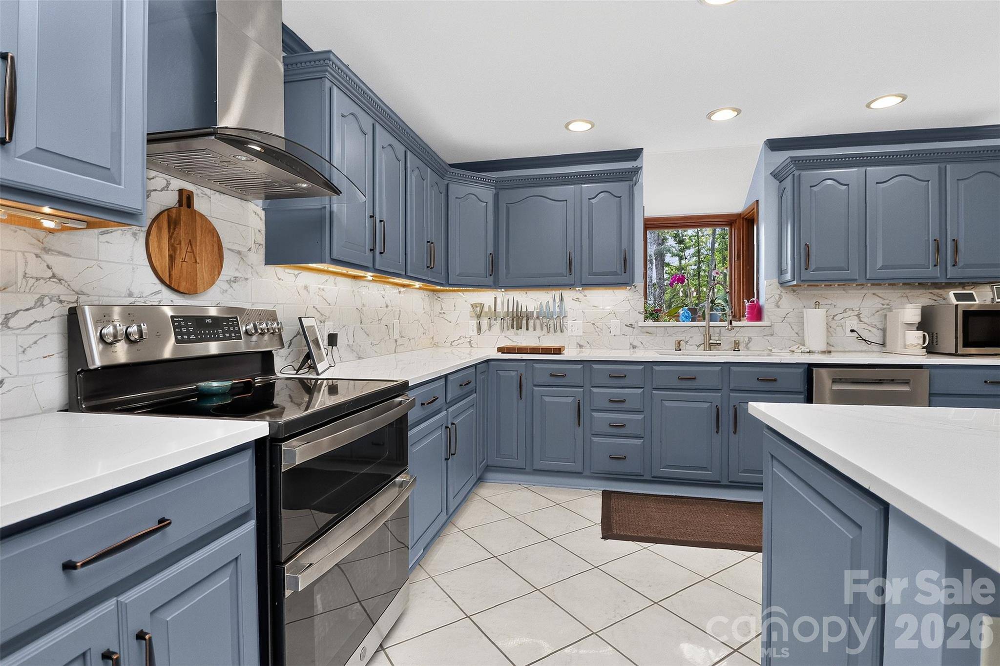525 Shoreline DR, Lancaster, SC 29720