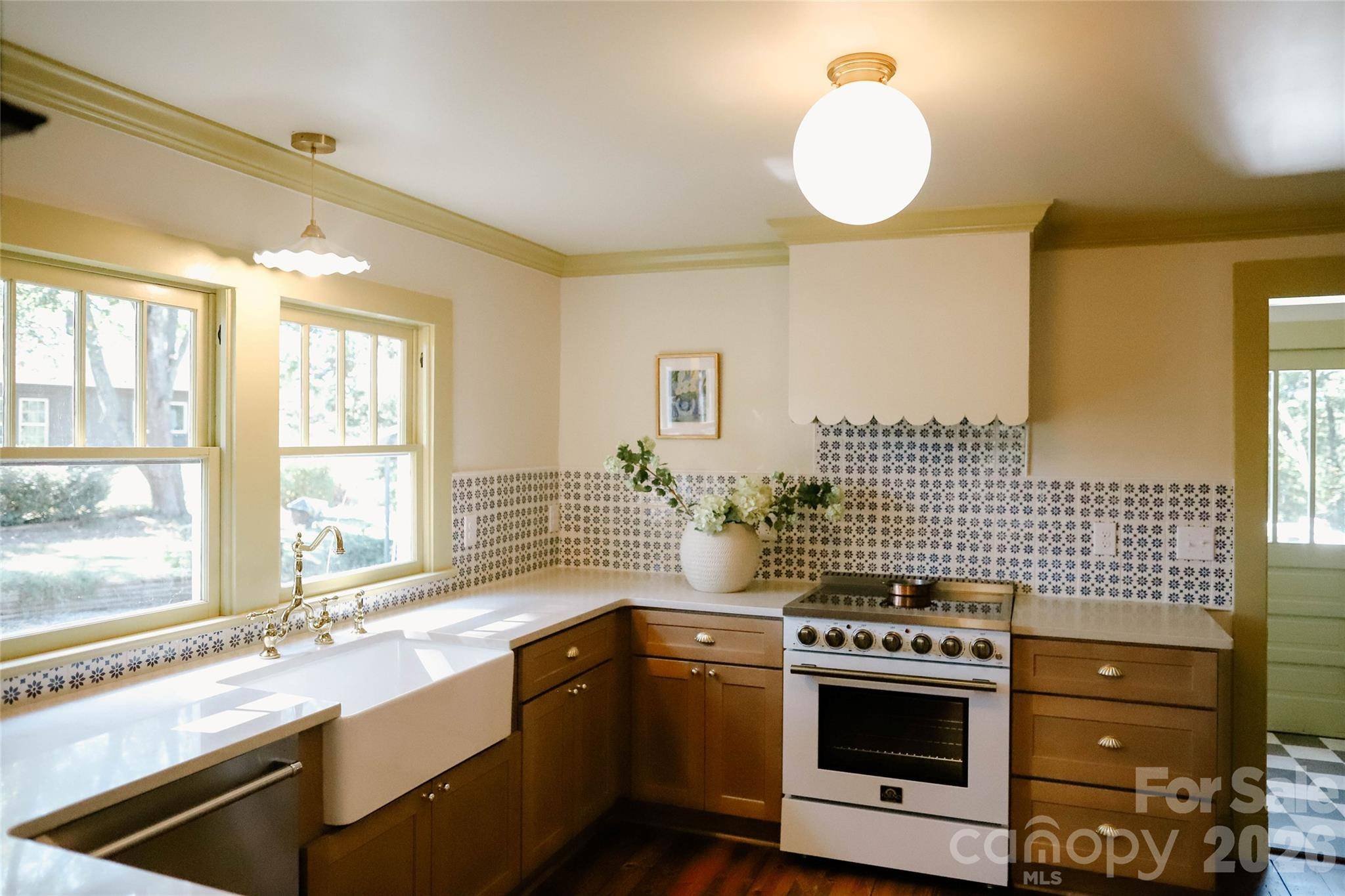 215 Krimminger AVE SE, Concord, NC 28025