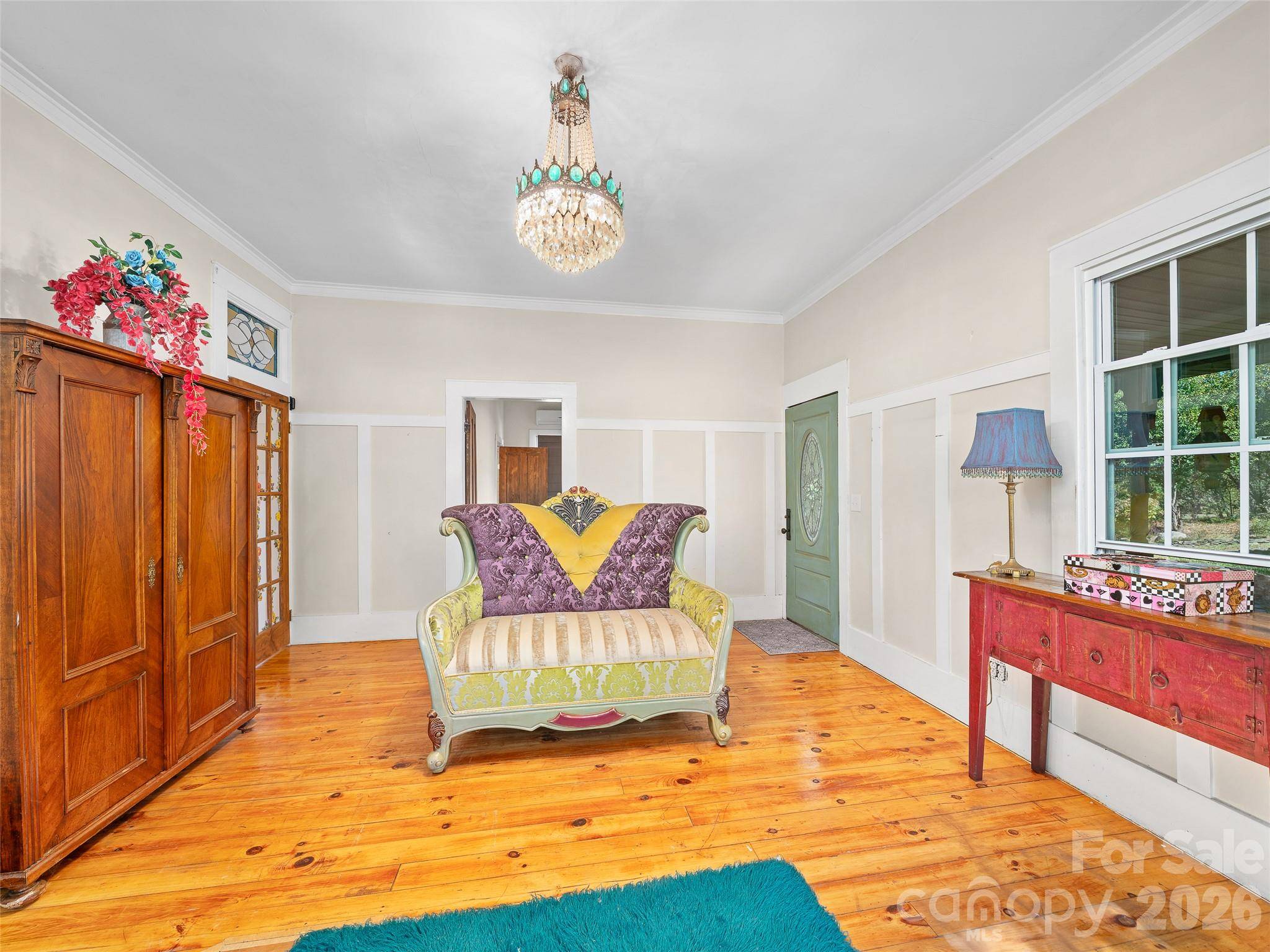 178 Bakers LN, Bakersville, NC 28705