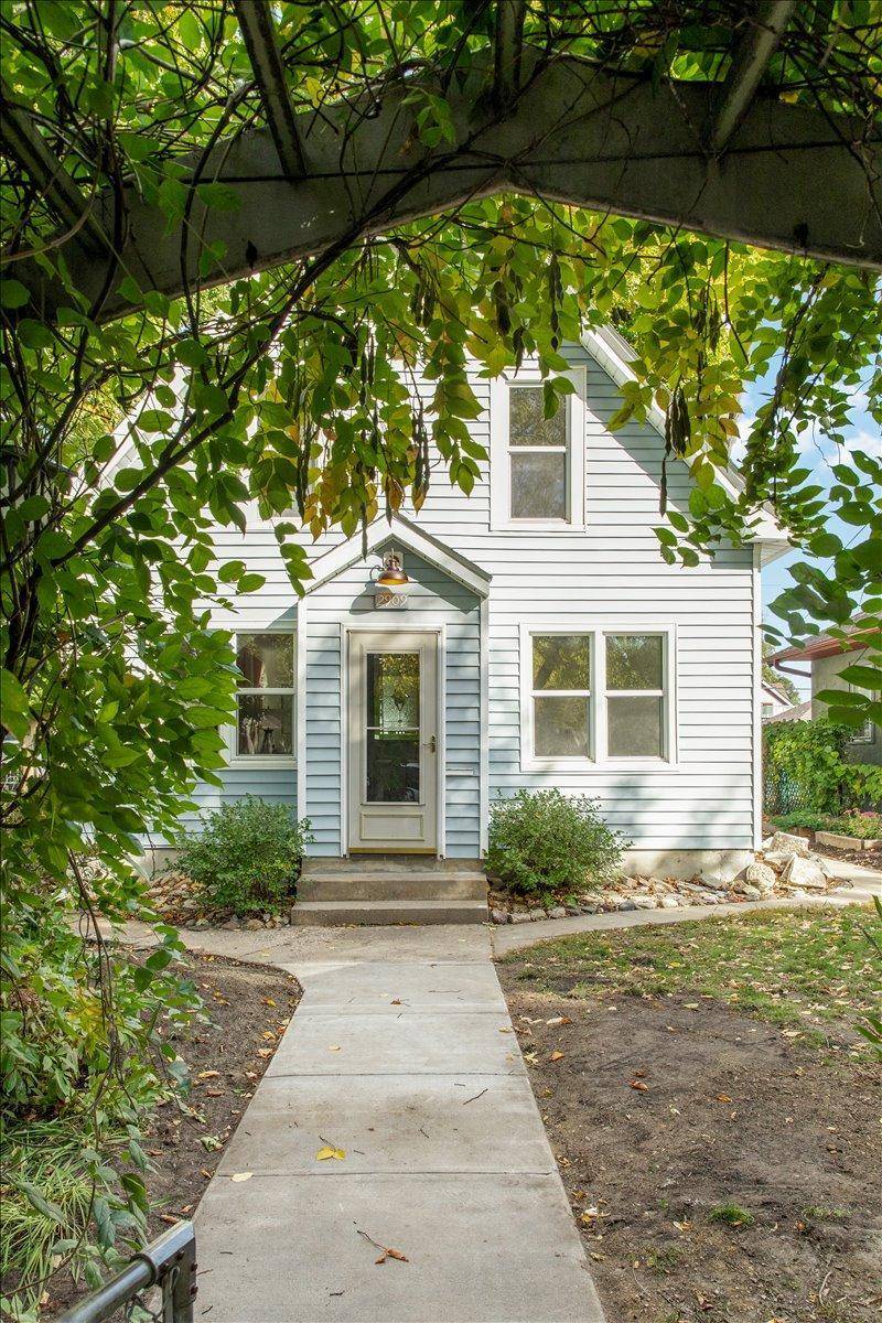 2909 41st AVE S, Minneapolis, MN 55406