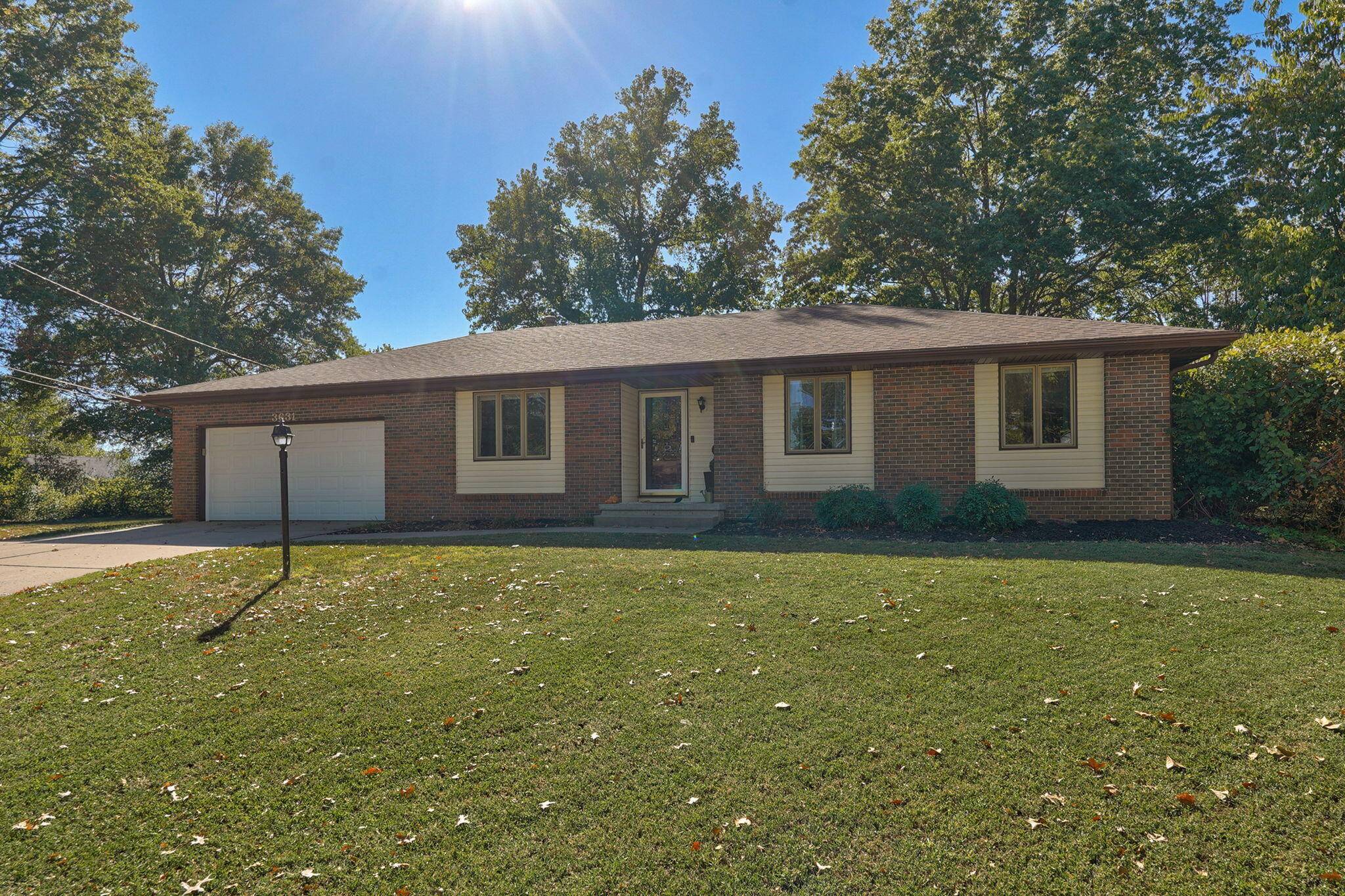 3631 N Aspen CIR, Springfield, MO 65803