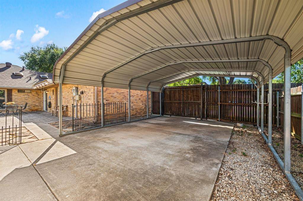 1401 Sandpiper Street, Grapevine, TX 76051