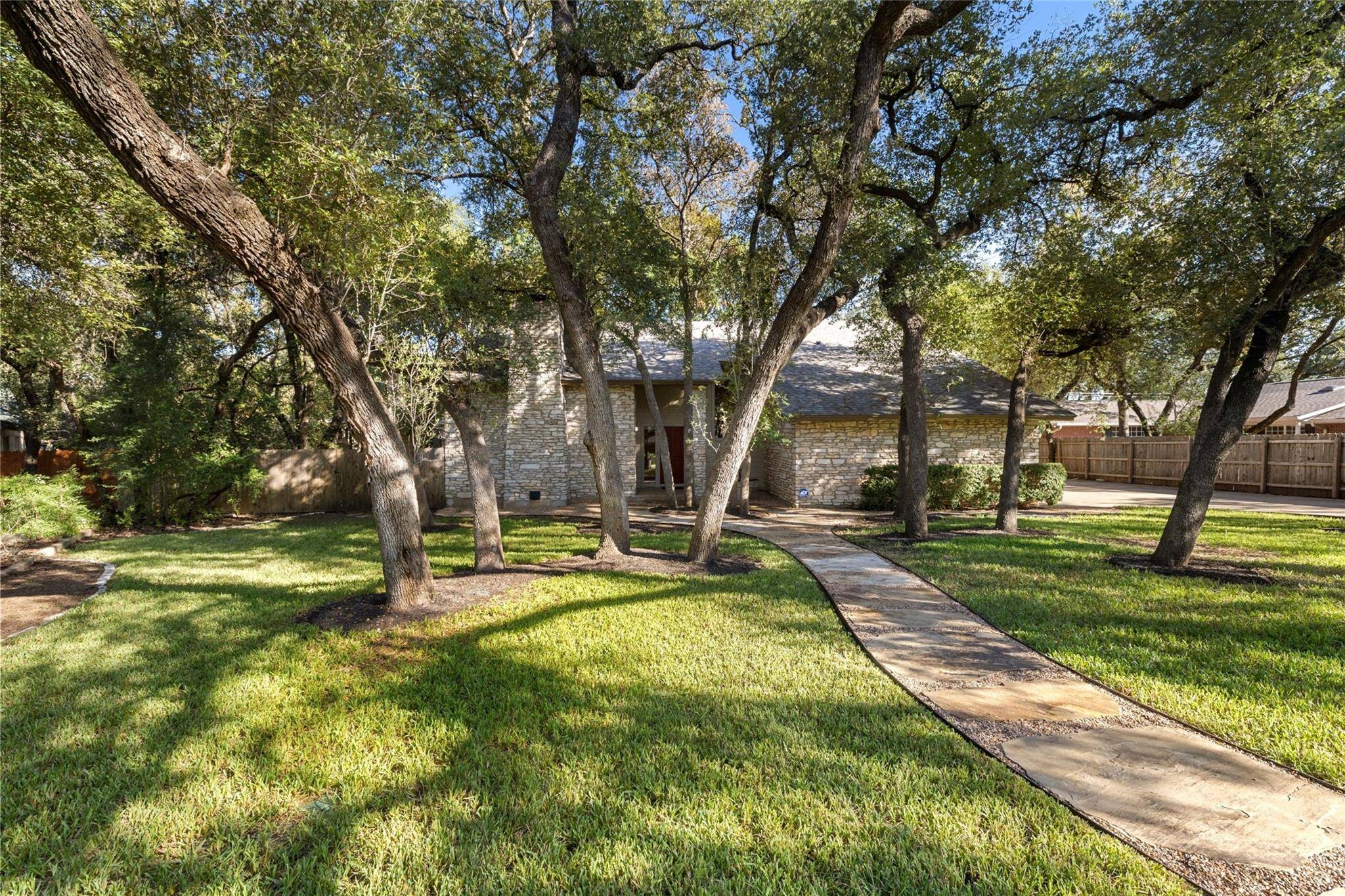 8505 Greenflint LN, Austin, TX 78759