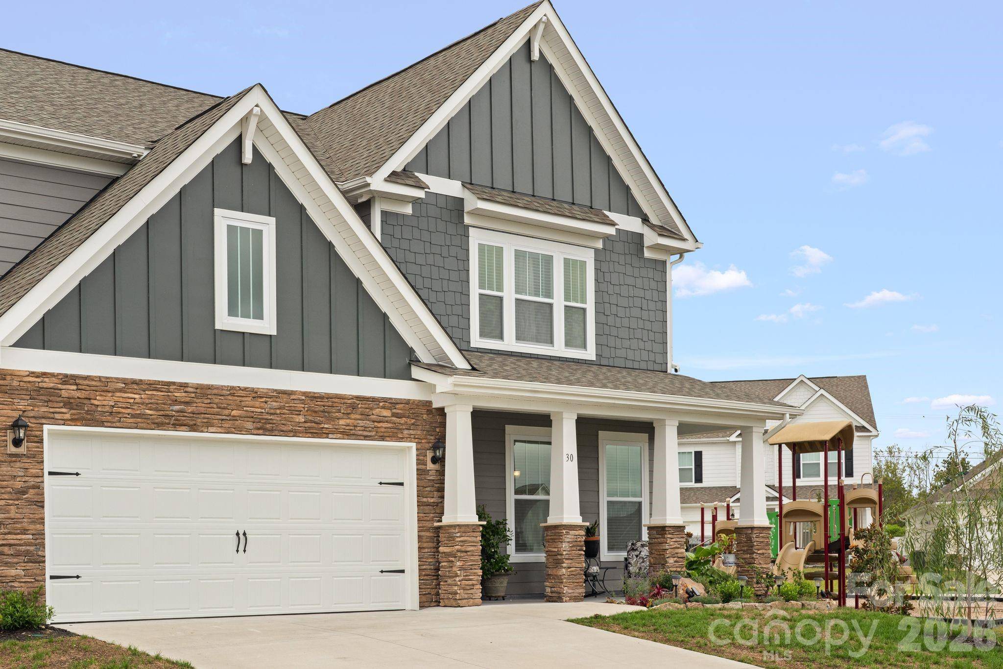 30 Silverthorne CT, Hendersonville, NC 28792
