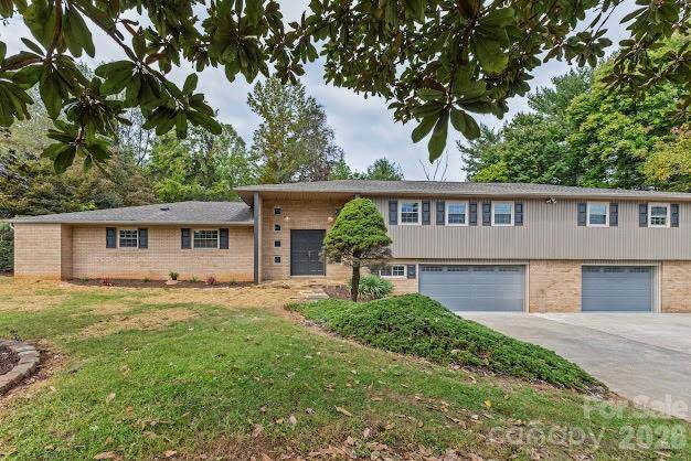 1824 Chrosaro PL, Lenoir, NC 28645