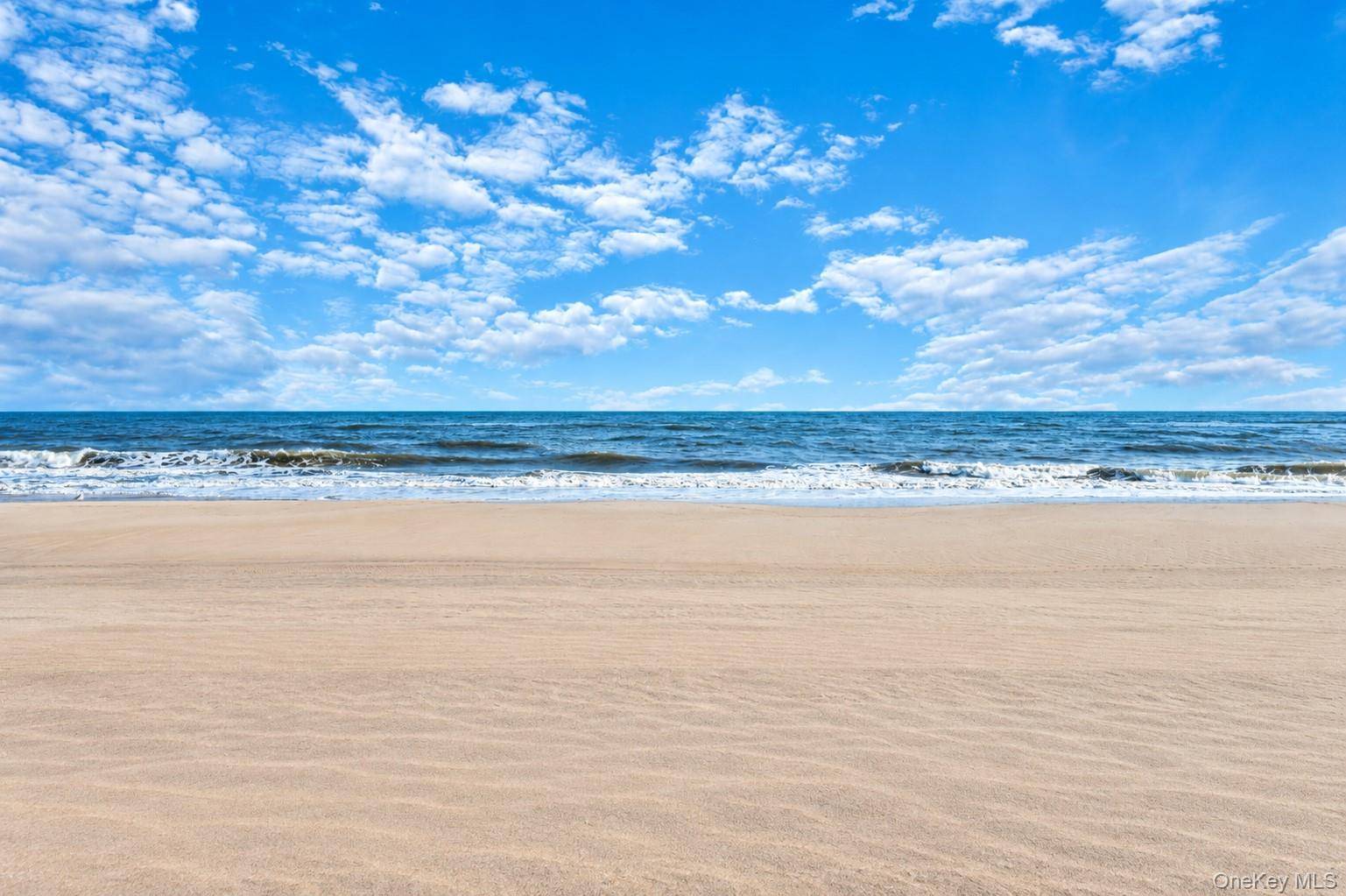 431 Dune RD, Westhampton Beach, NY 11978