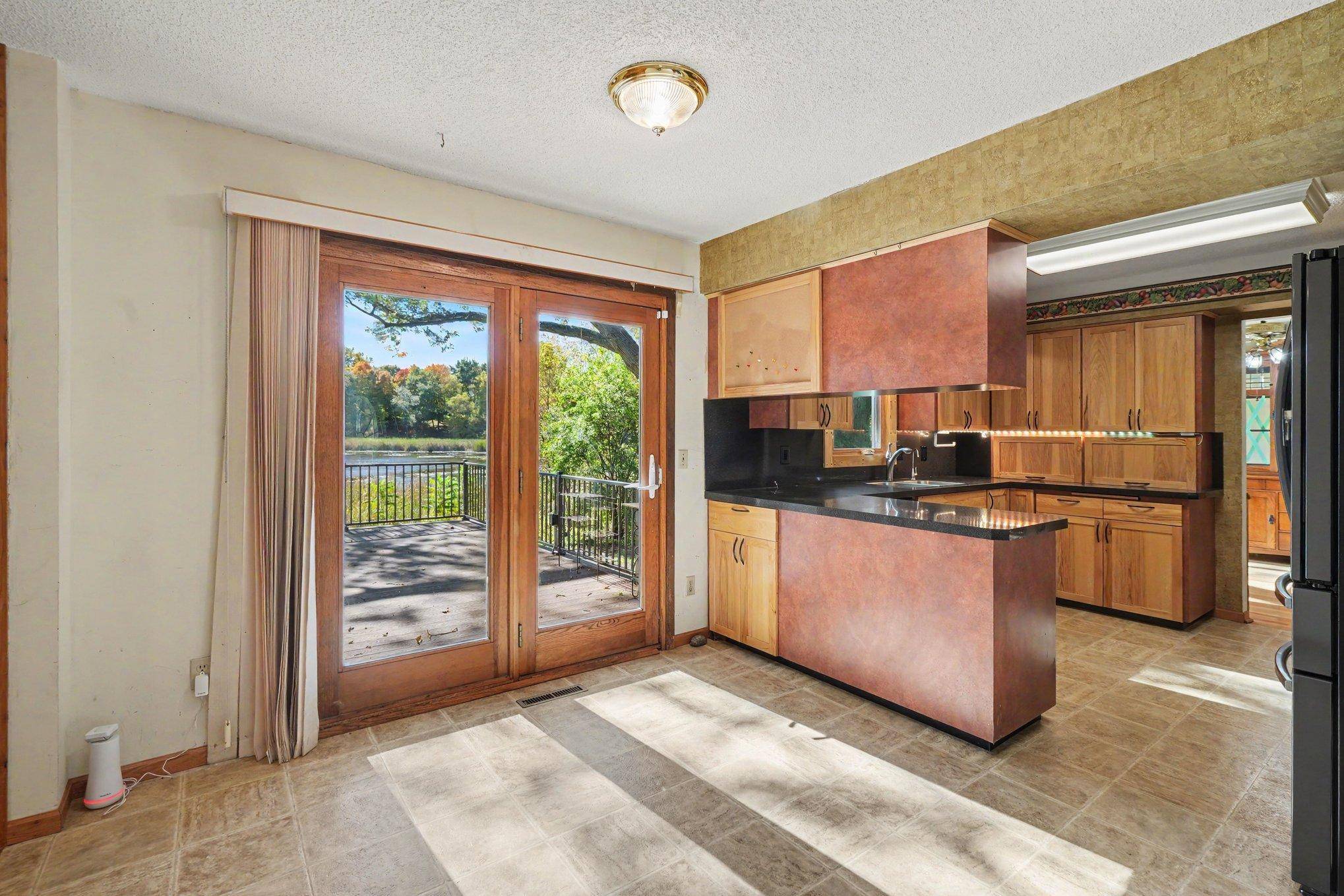 6385 Acorn RD, Mound, MN 55364