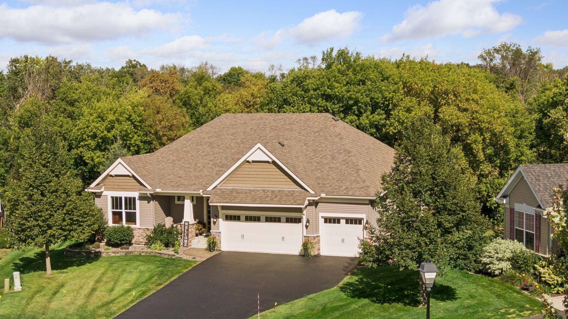2225 Lake CIR, Victoria, MN 55386