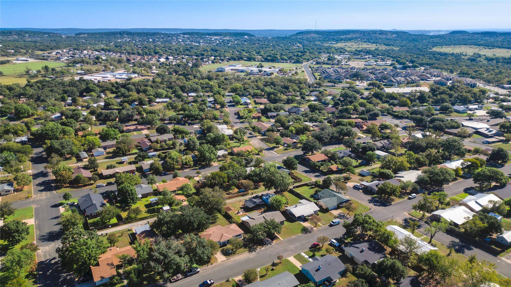 206 Glenmoor DR, Fredericksburg, TX 78624