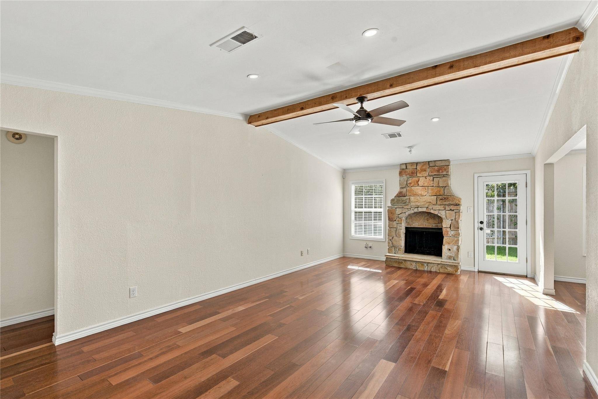7700 Banpass LN, Austin, TX 78736