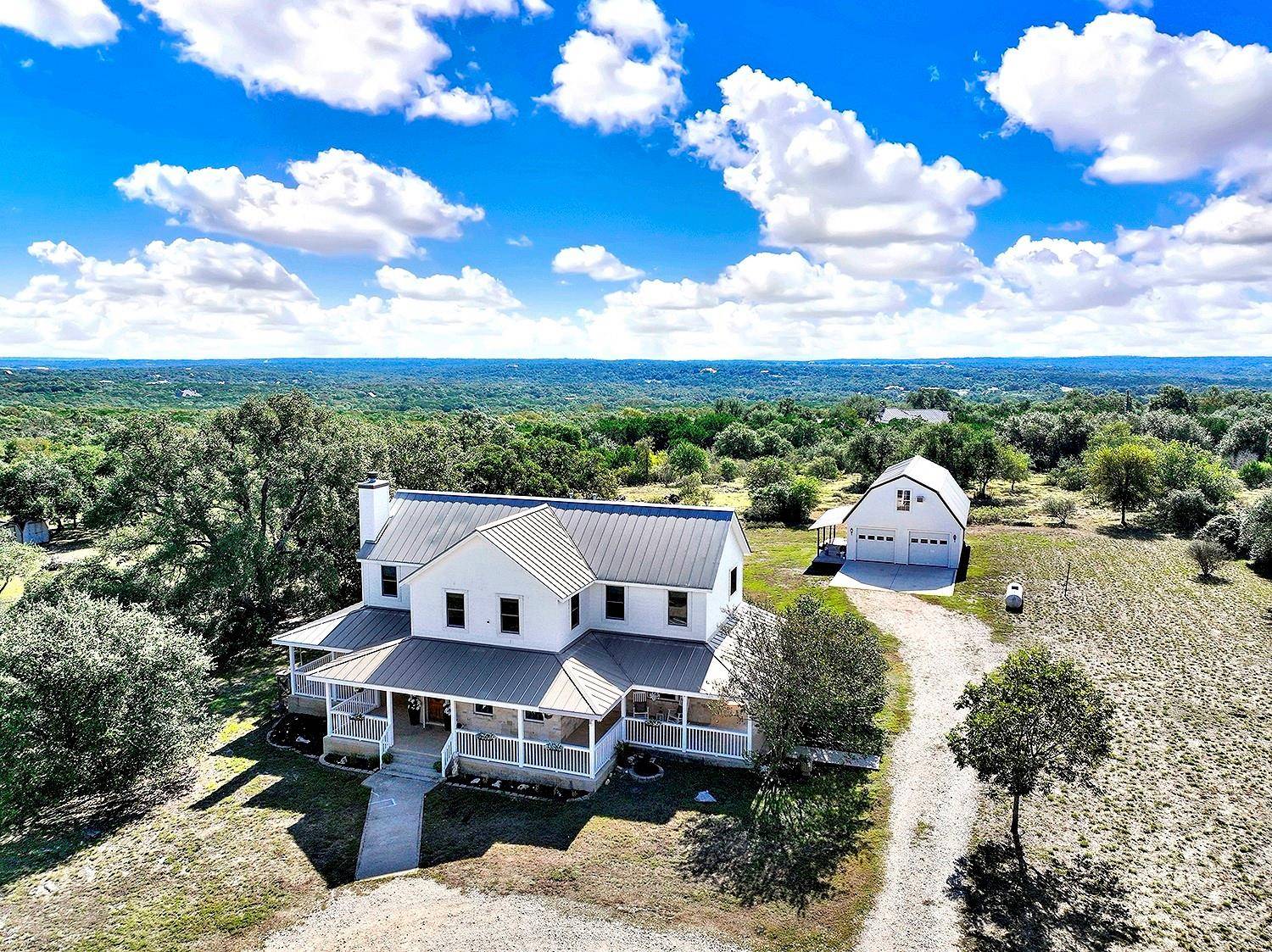1061 Cascade TRL, San Marcos, TX 78666