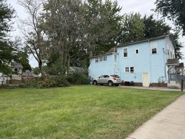 63-65 N State ST, Aurora, IL 60505