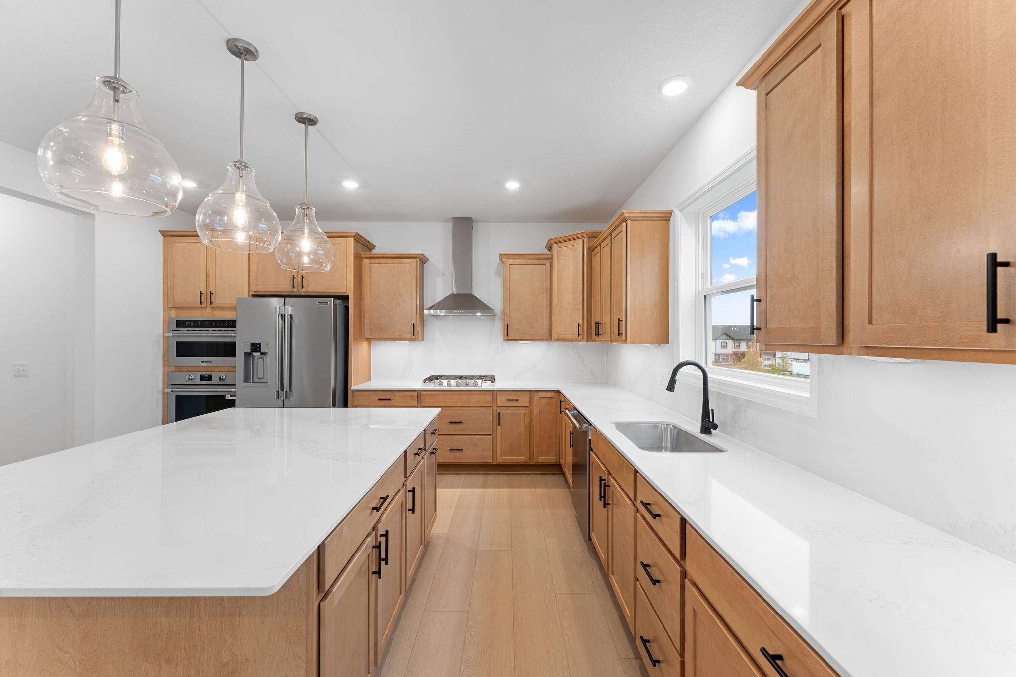 8633 Periwinkle BLVD, Woodbury, MN 55129