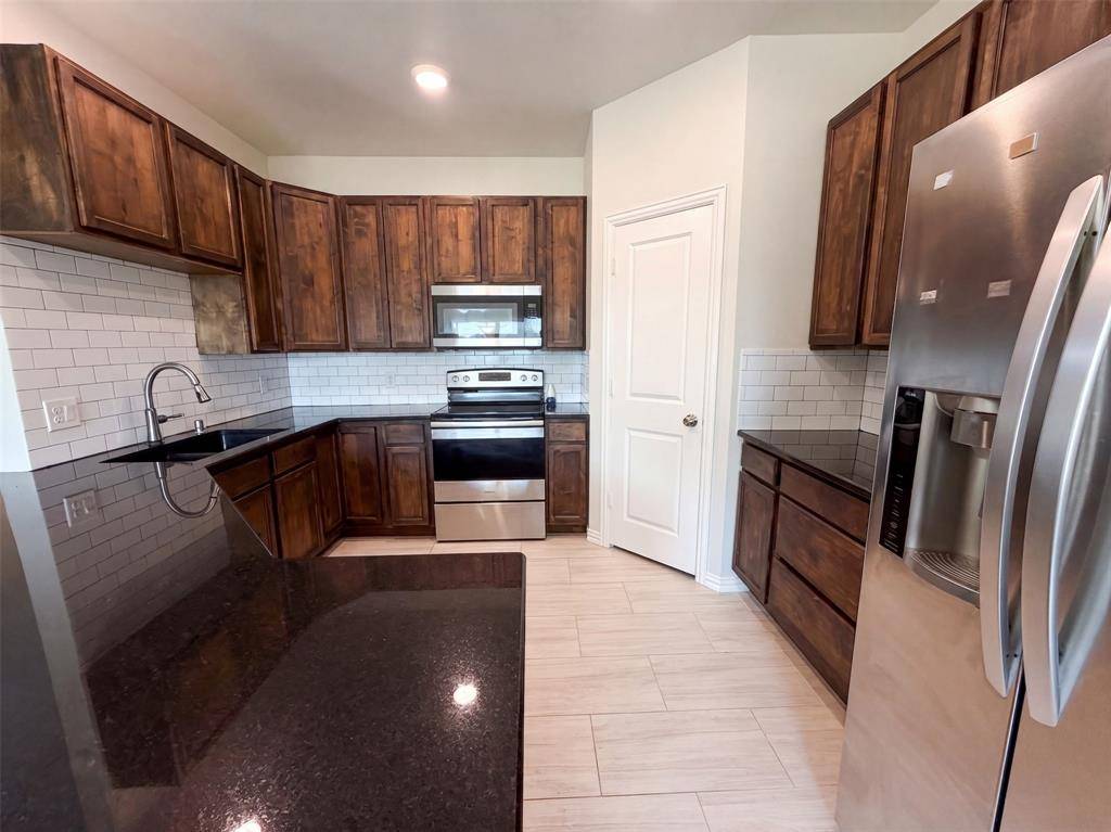 301 E Jefferson Street, Palmer, TX 75152