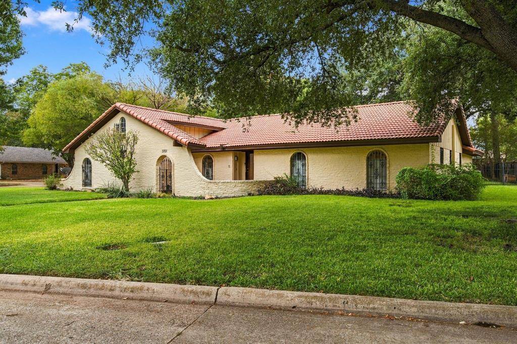 2201 Scarlet Lane, Grand Prairie, TX 75050