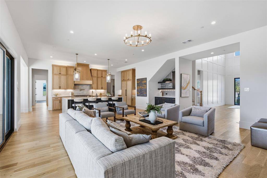 940 Healey Drive, Fairview, TX 75069