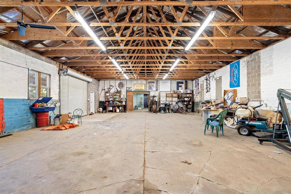 118 N Main Street, Farmersville, TX 75442