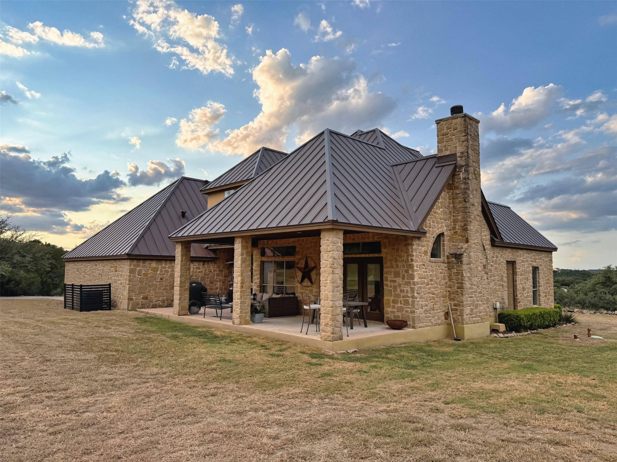 20305 Haystack CV, Spicewood, TX 78669