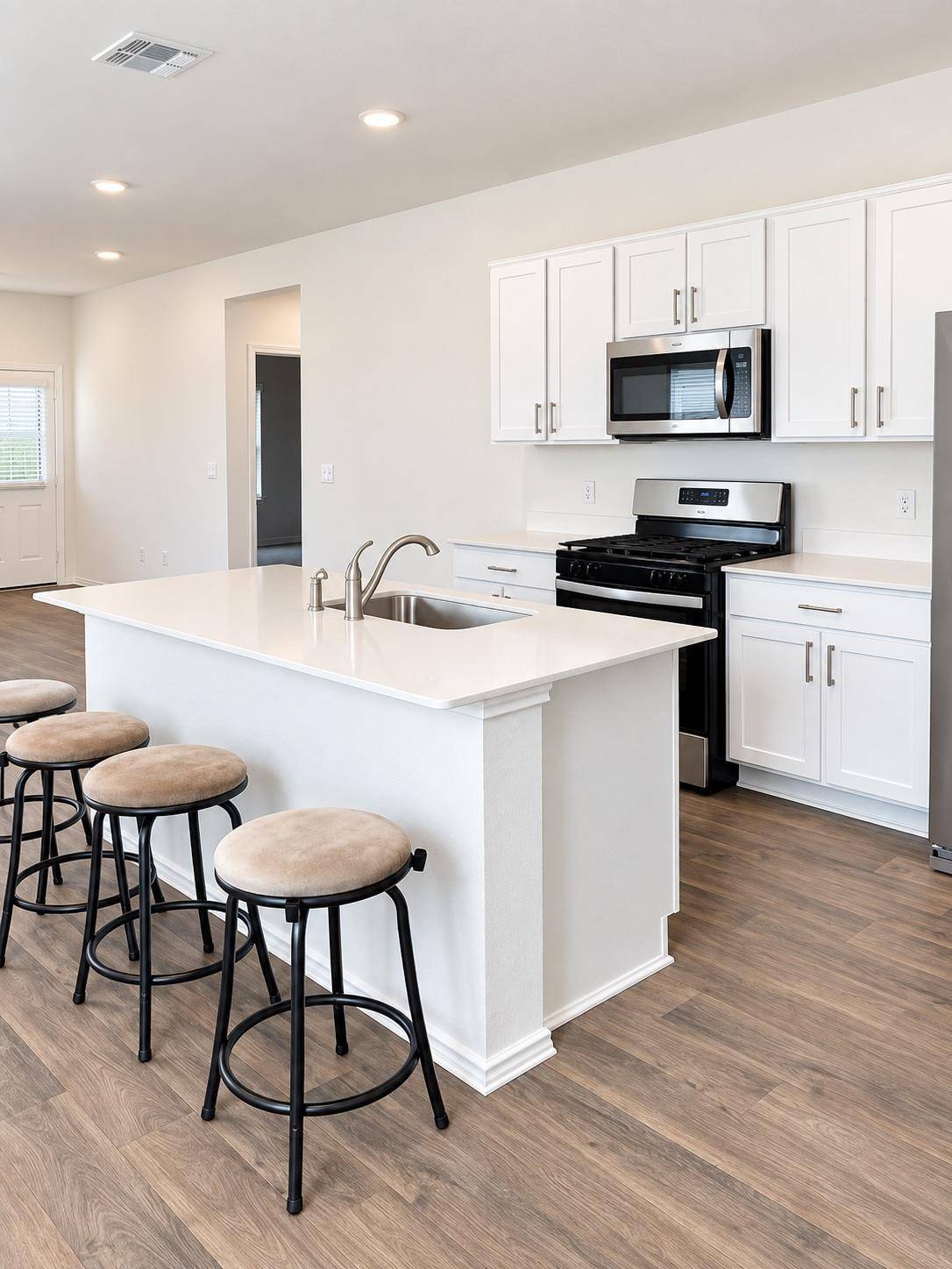 13606 Gunnison Grove Ave, Mustang Ridge, TX 78610