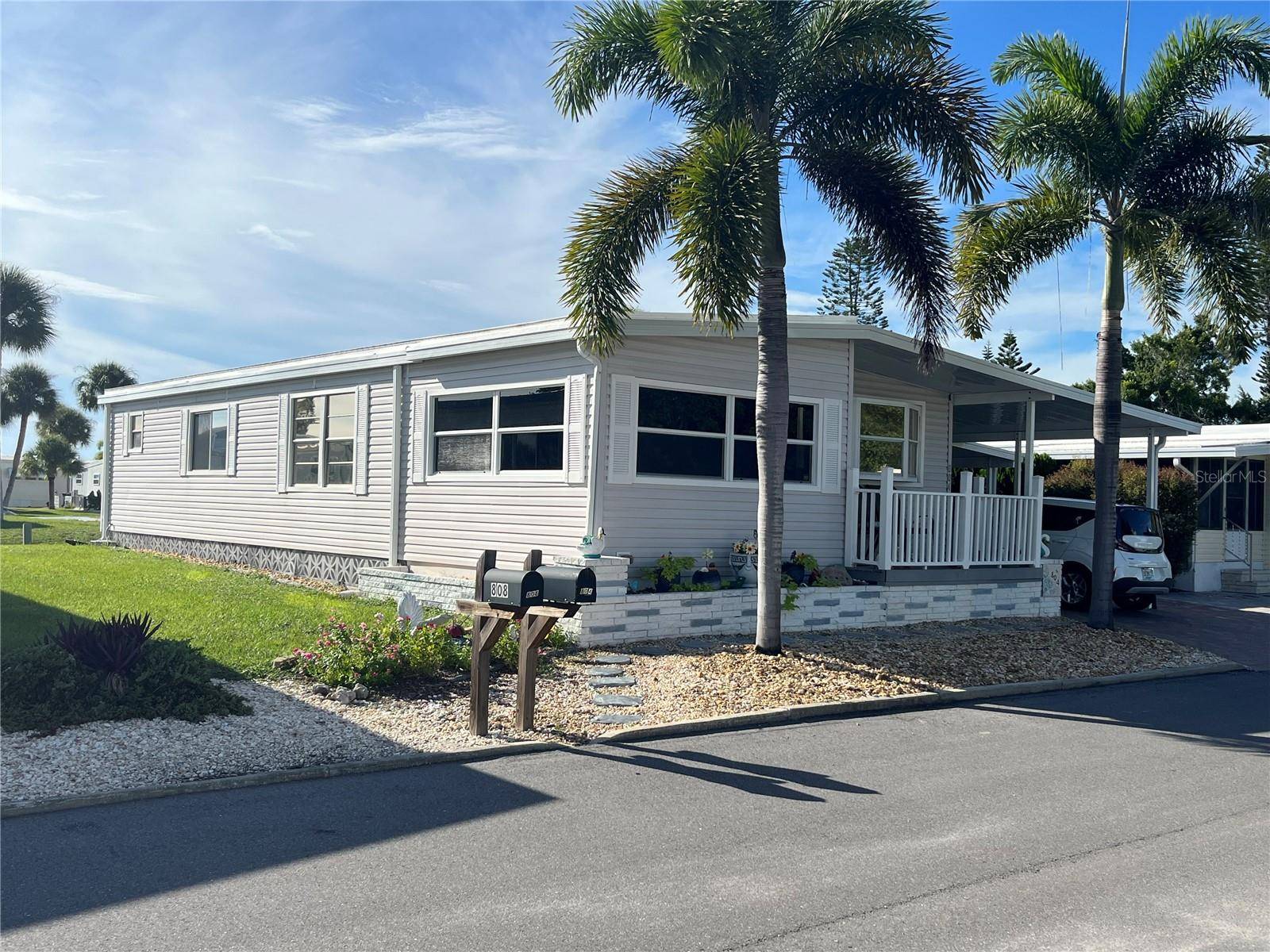 804 CERVINA DR N, Venice, FL 34285