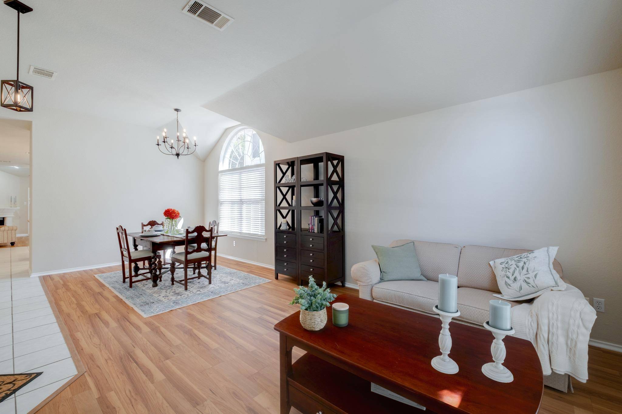 3704 Kissman DR, Austin, TX 78728