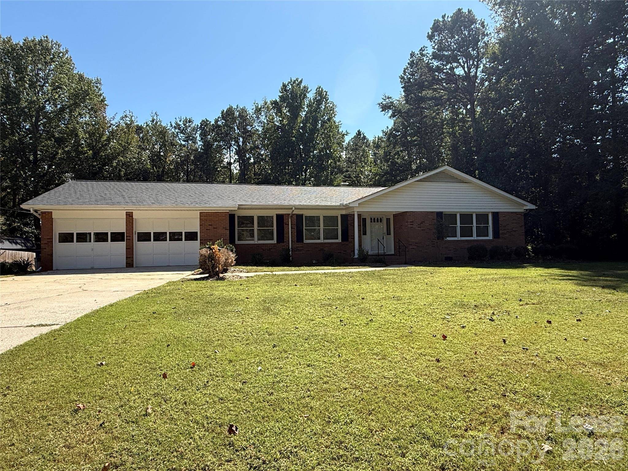 8806 Crestwood DR, Mount Pleasant, NC 28124