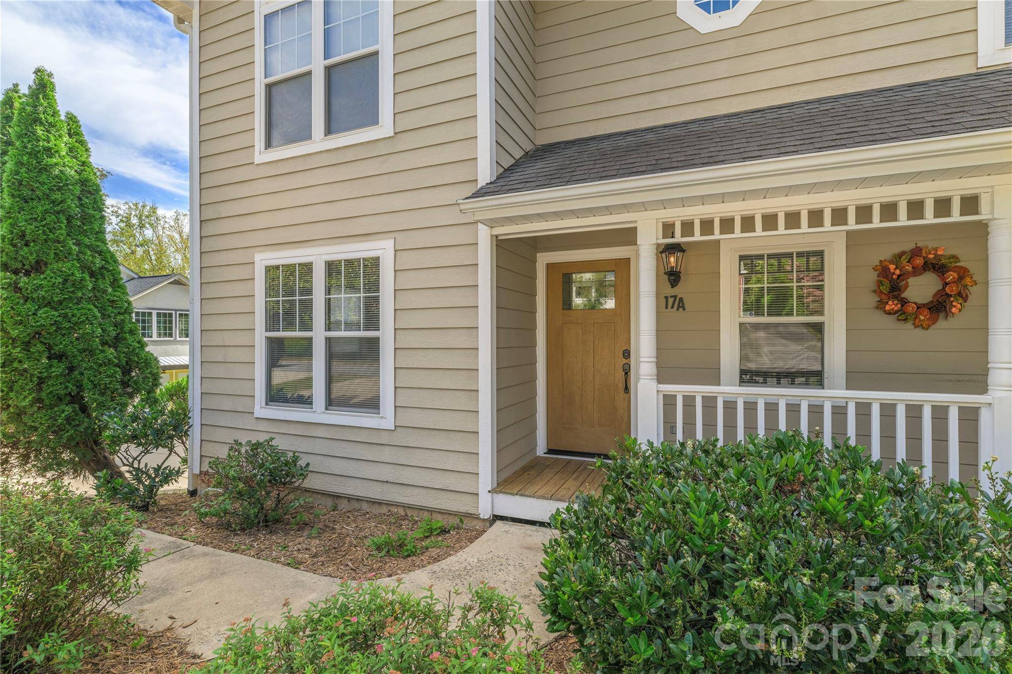 17 Sheridan RD, Asheville, NC 28803