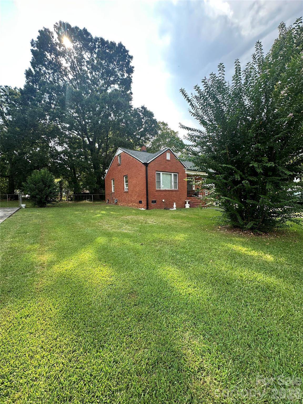 537 Bowman RD, Charlotte, NC 28217
