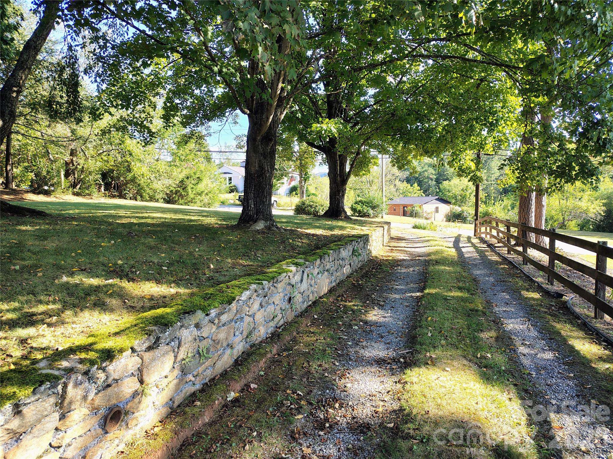 69 Alexander RD, Weaverville, NC 28787