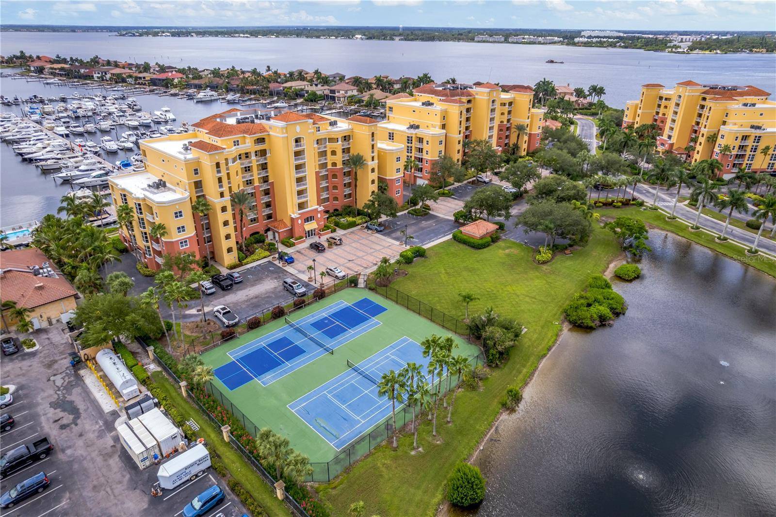 606 RIVIERA DUNES WAY #405, Palmetto, FL 34221